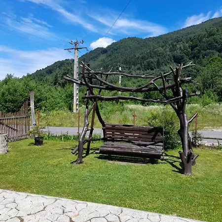 Racoarea Muntilor Homestay