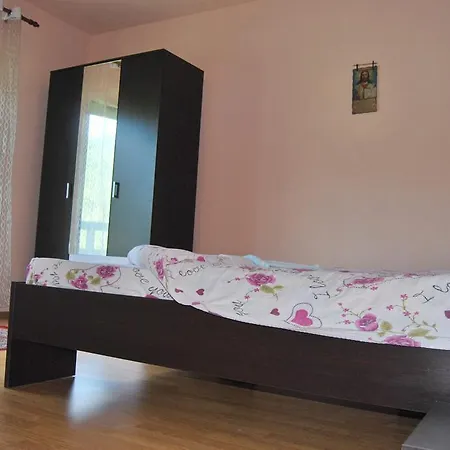 Homestay Racoarea Muntilor *